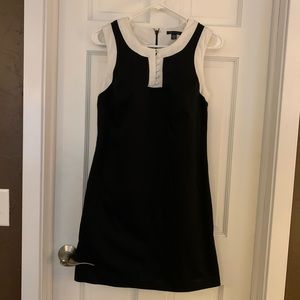 Sleeveless dress